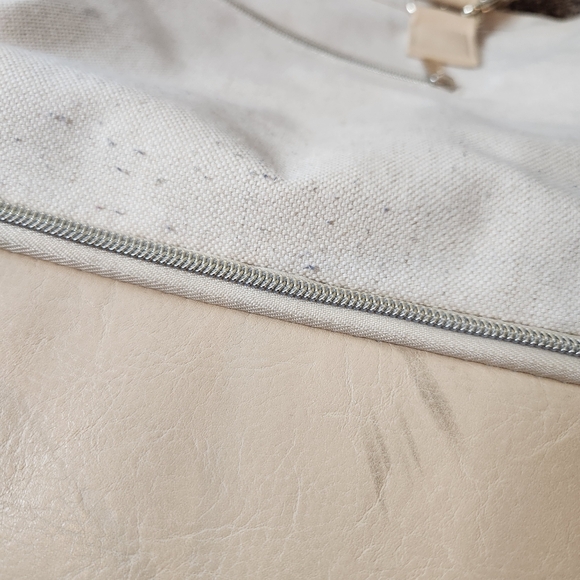 Beis The Mini Weekender Bag - Picture 3 of 8